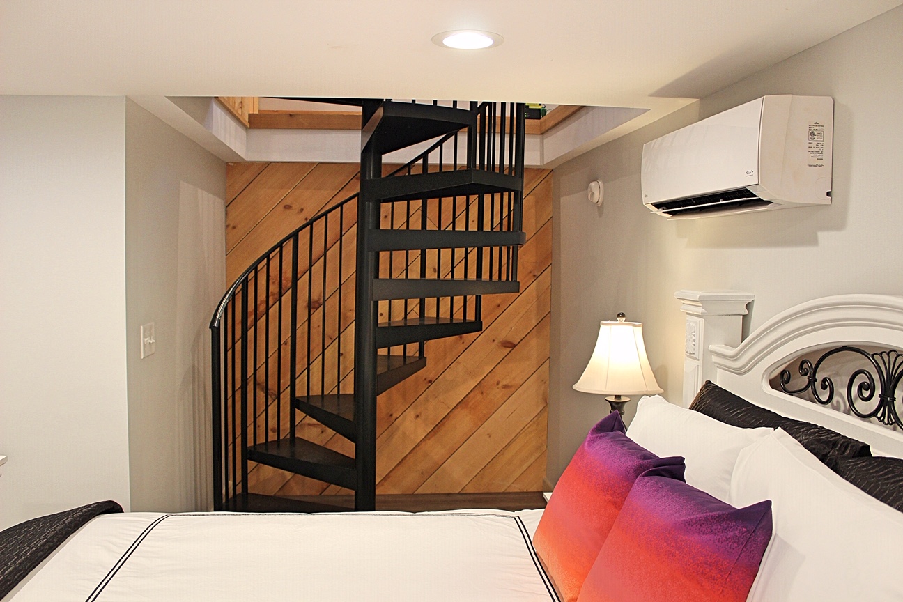 bedroomStaircase Clemson Carriage House Staircase
